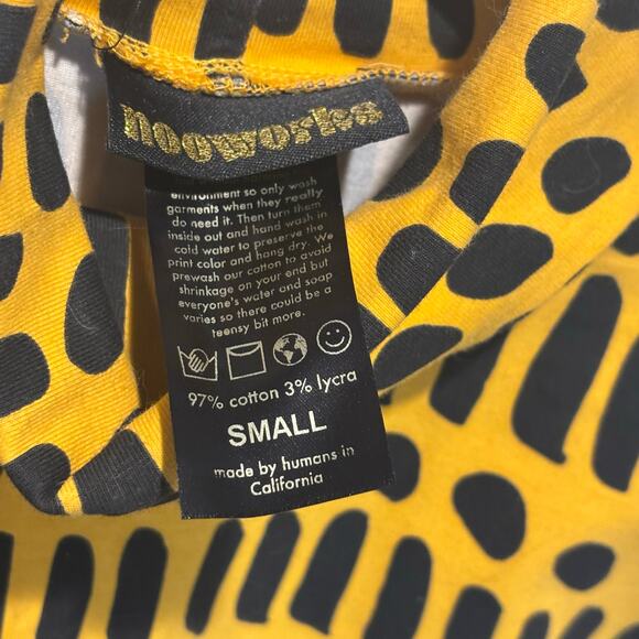 Nooworks Dorcas Code Turtleneck - Picture 4 of 4